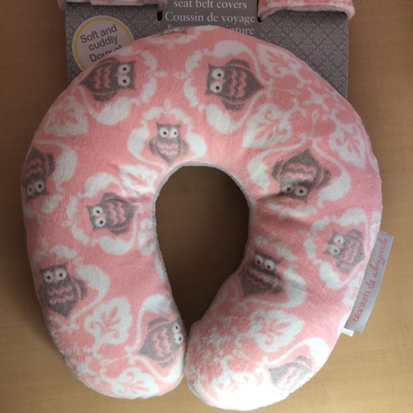 Blankets and Beyond Pink Owl Set of 4 Items - Picture 5 of 16